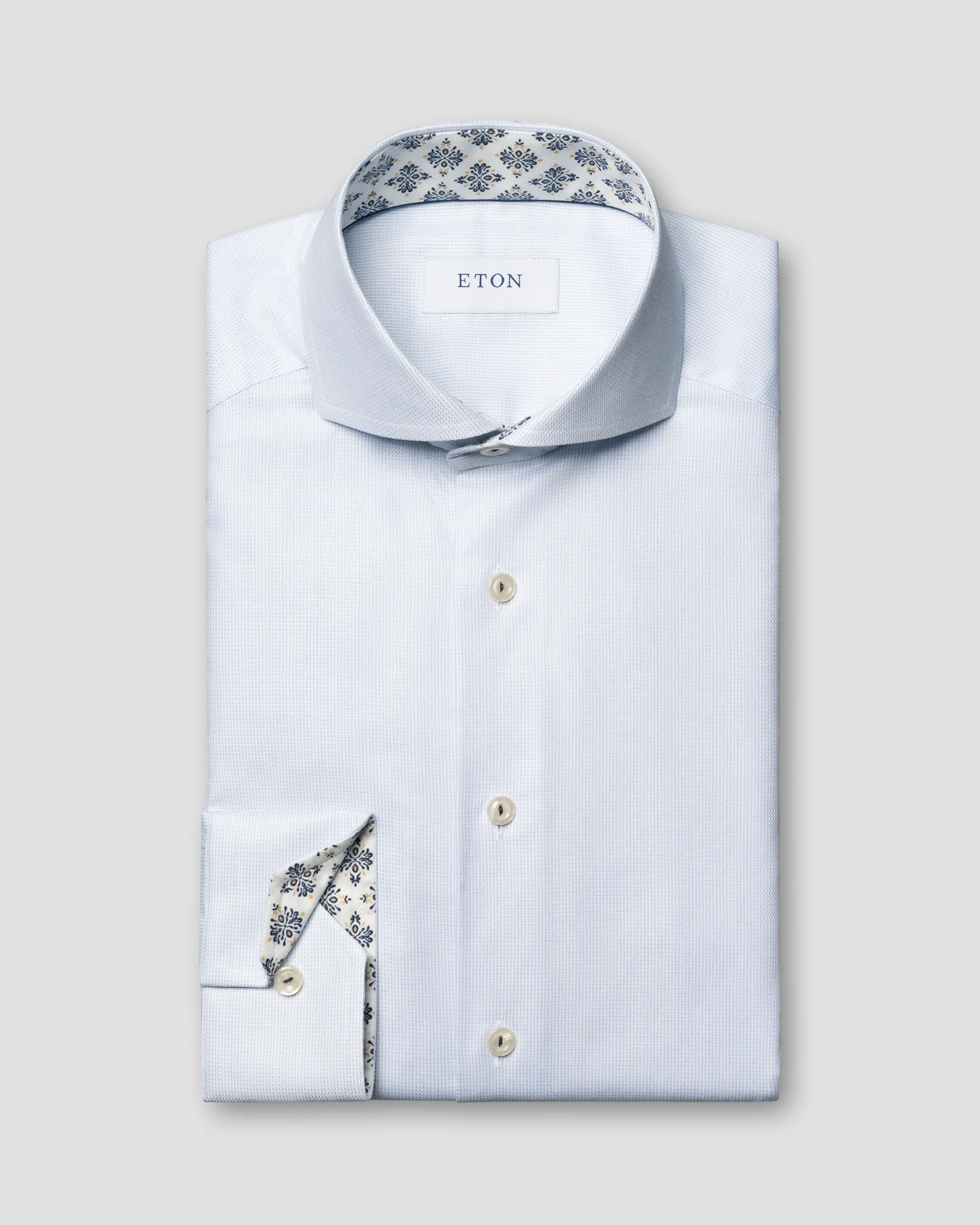 Eton - blue twill special details