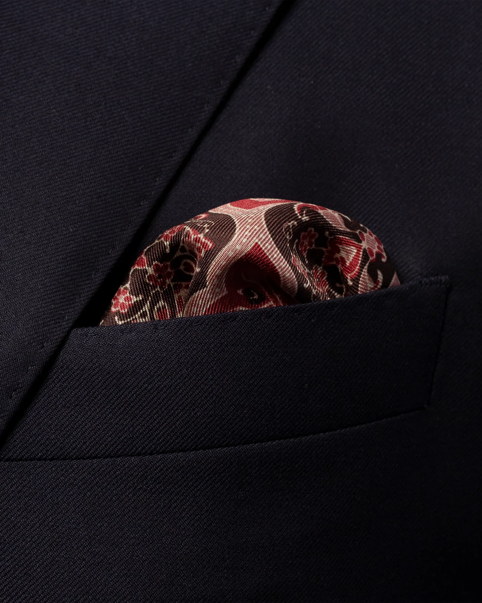 Eton - red pink medallion pocket square