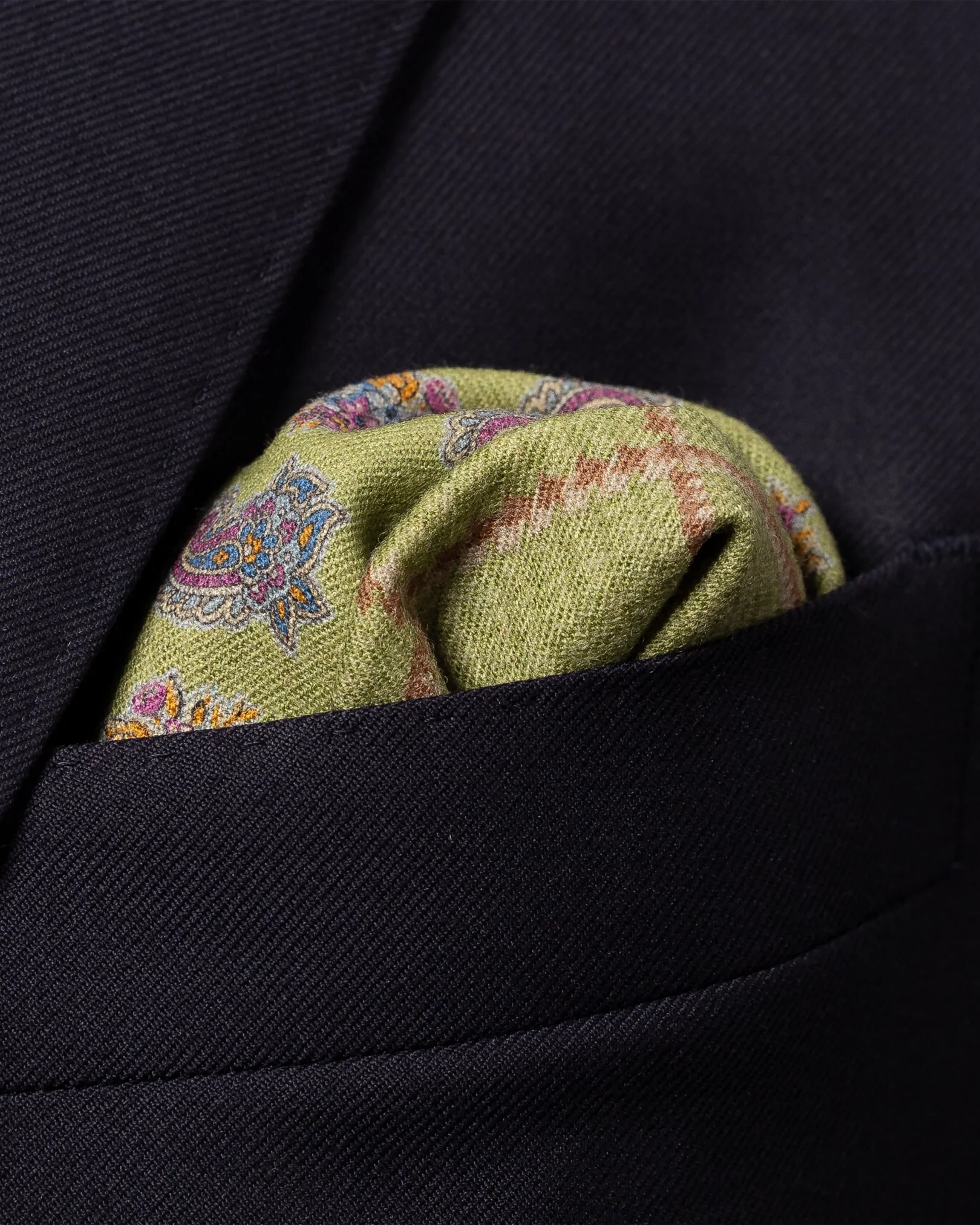 Eton - mid green pocket square