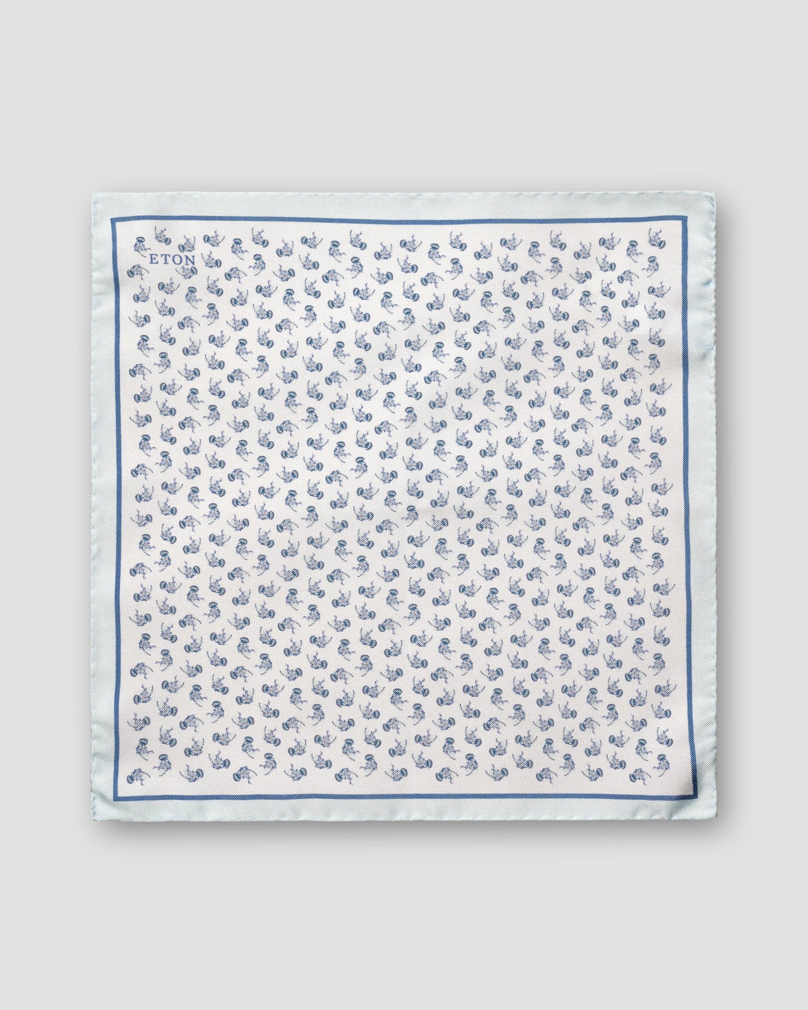 Eton - light blue playful jellyfish