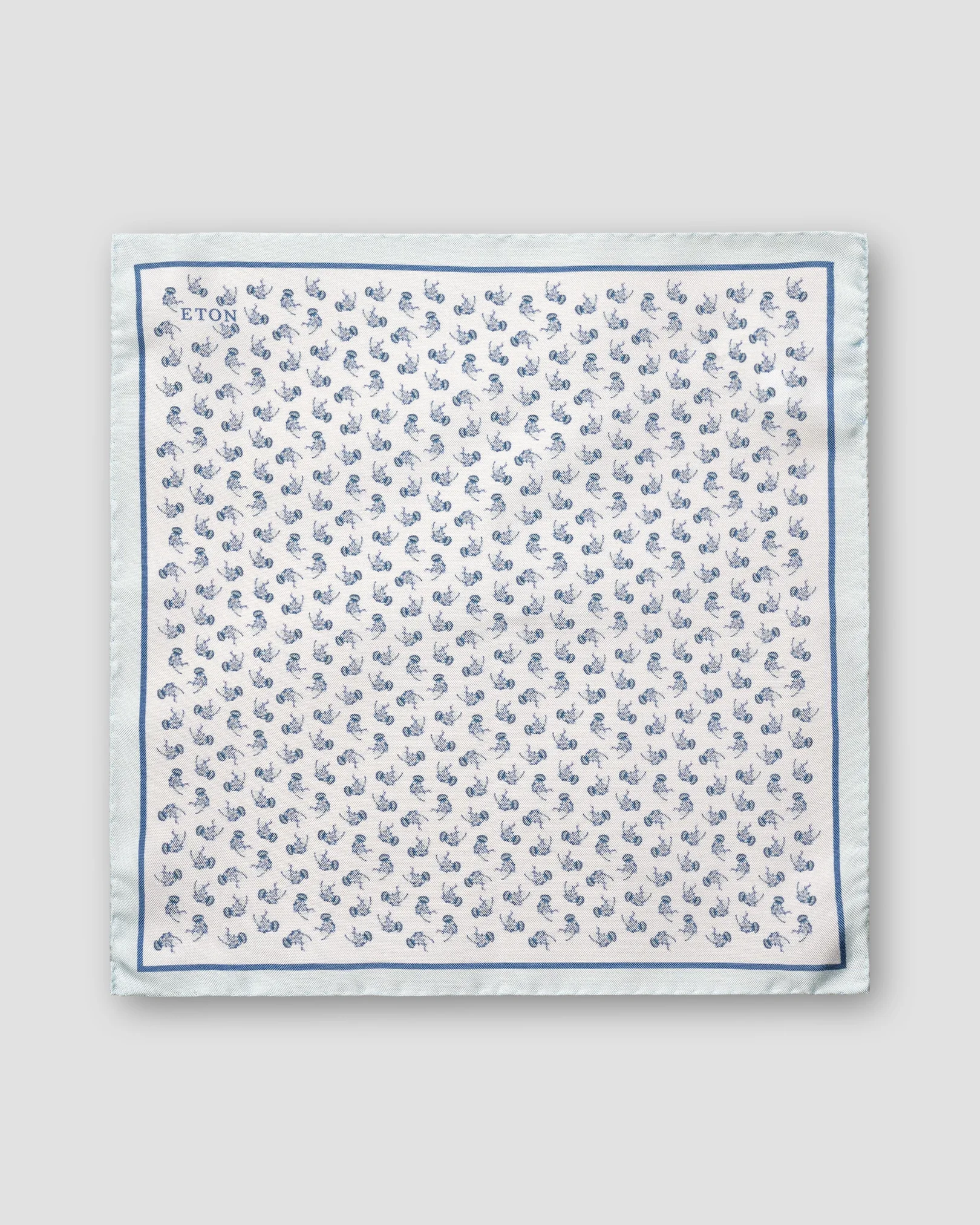 Eton - light blue playful jellyfish
