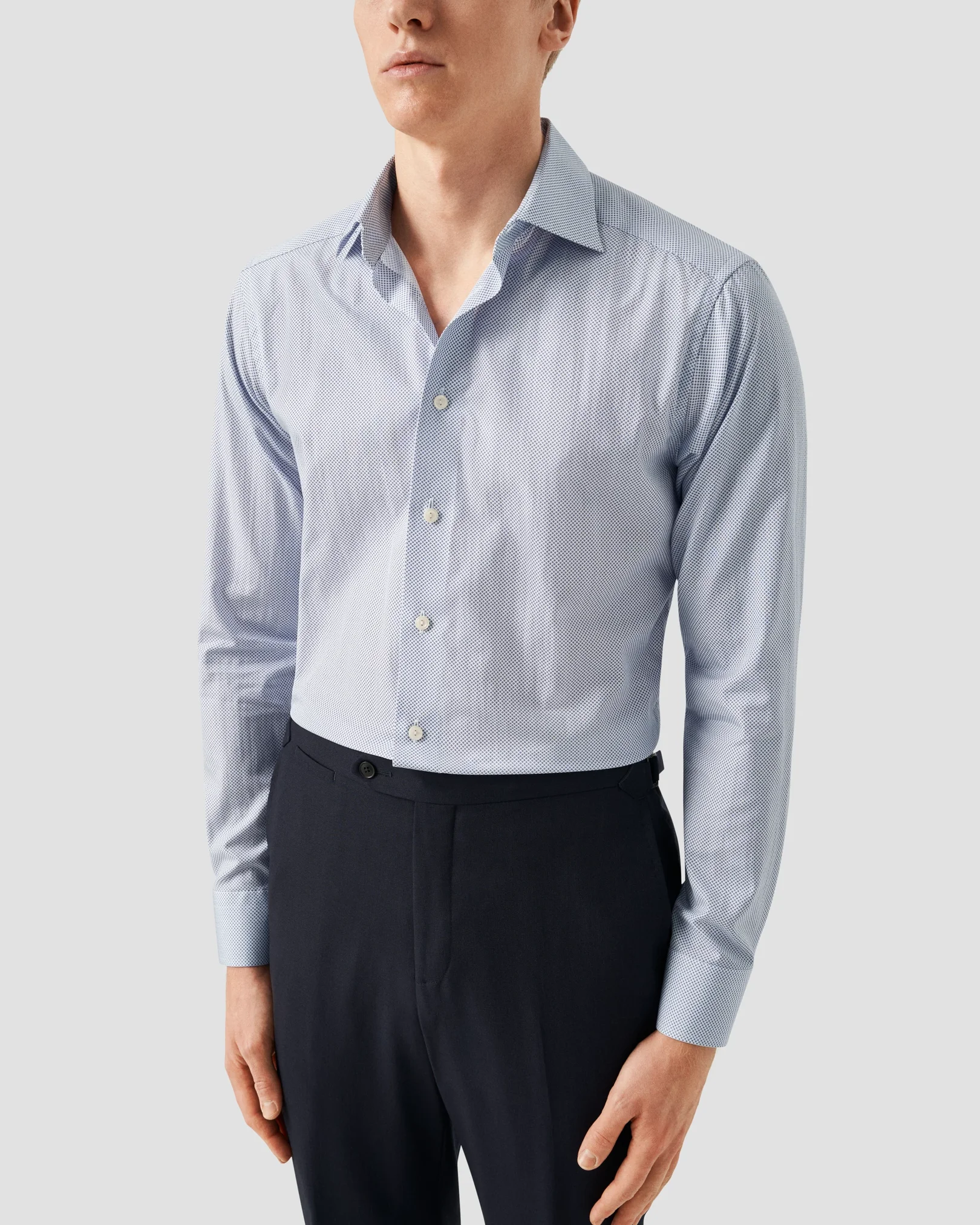 Eton - solid light blue poplincutaway