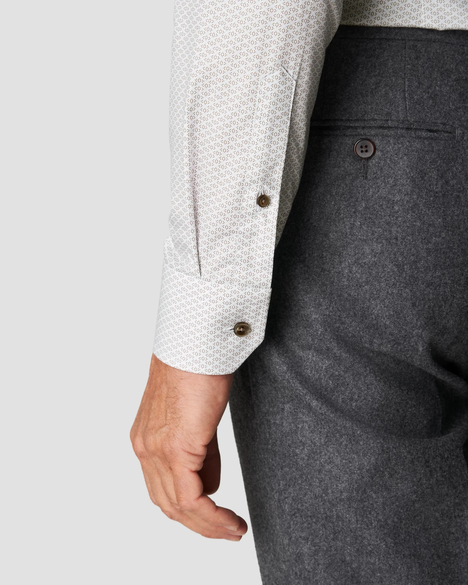Eton - beige signature twill cutaway