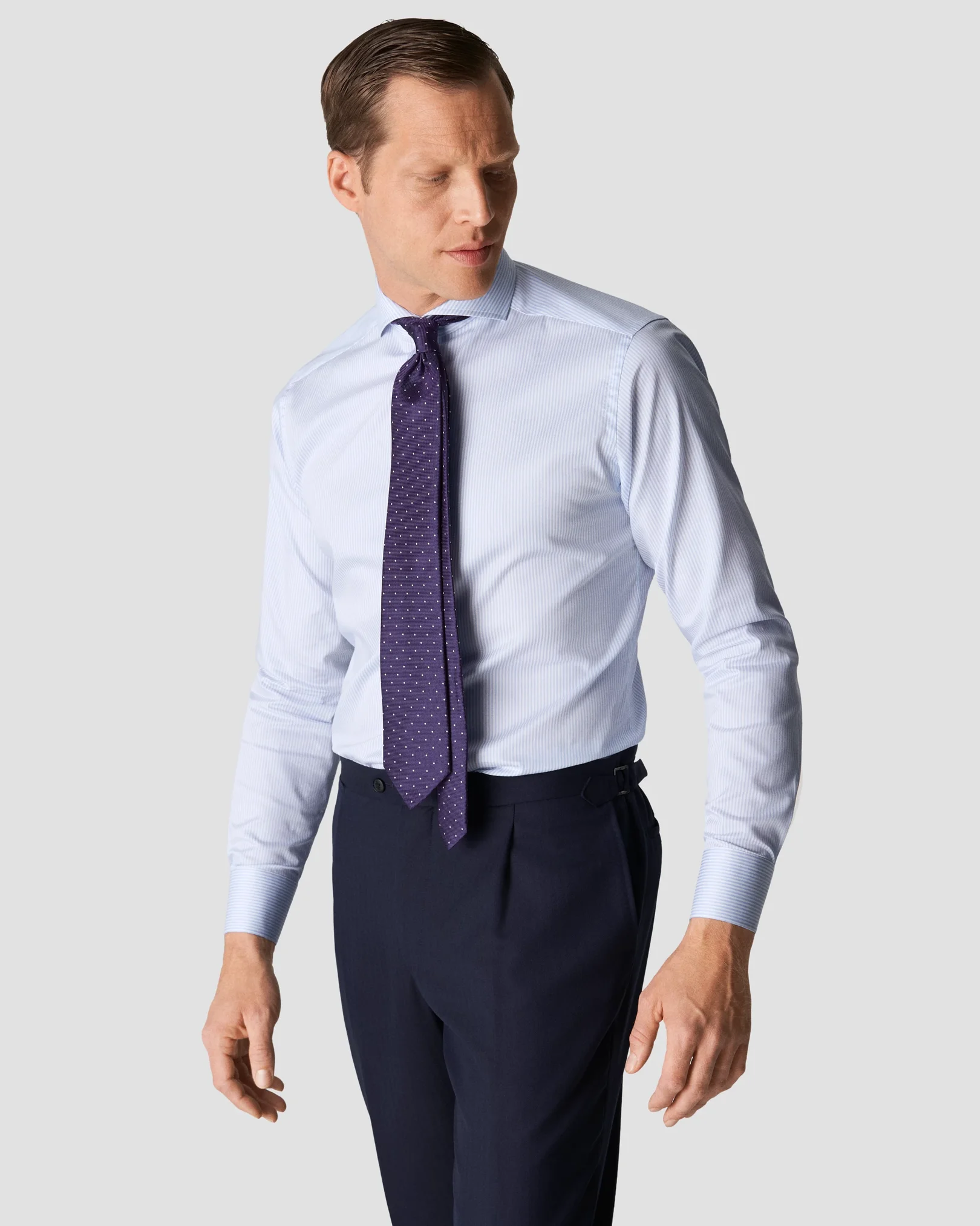 Eton - light blue fine twill extreme cut away