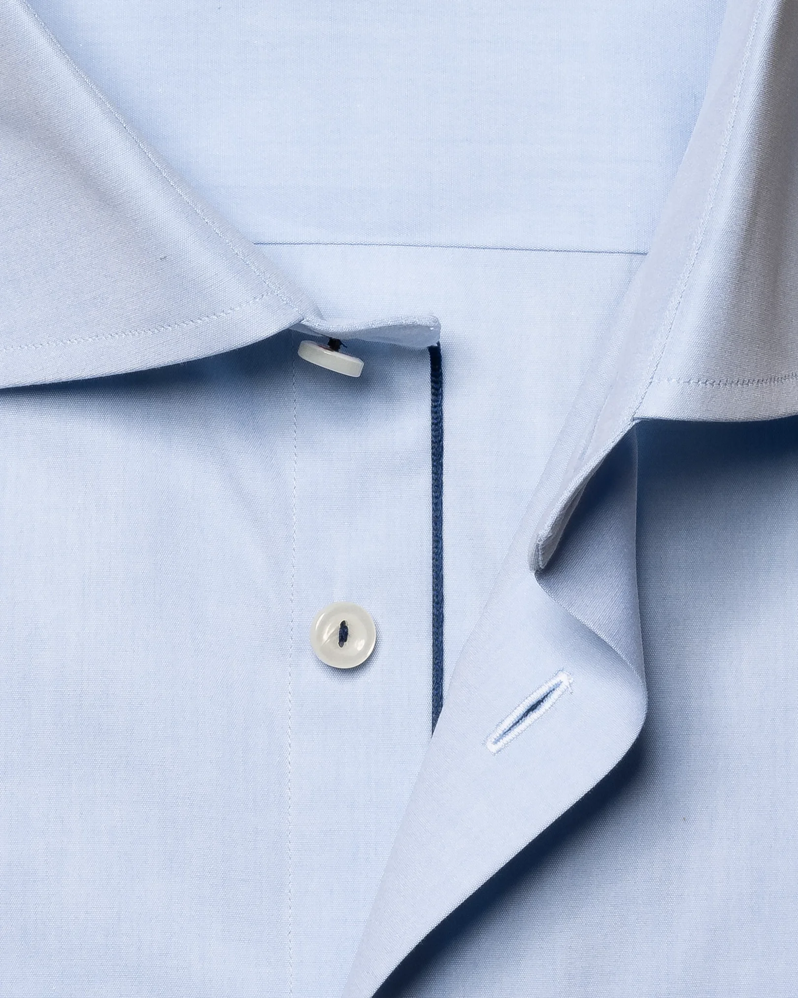 Eton - light blue plain weave