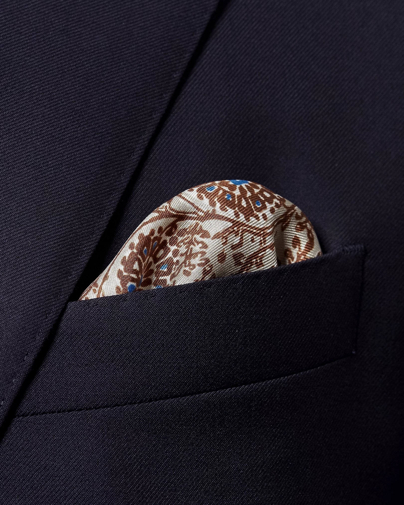 Eton - beige geometric circles pocket square