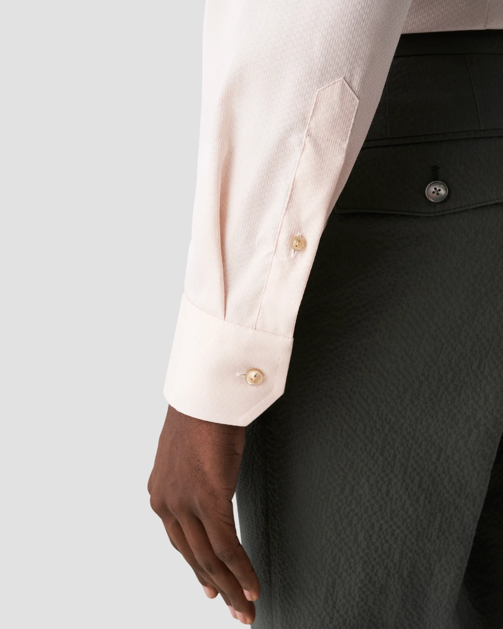 Eton - beige twill cutaway