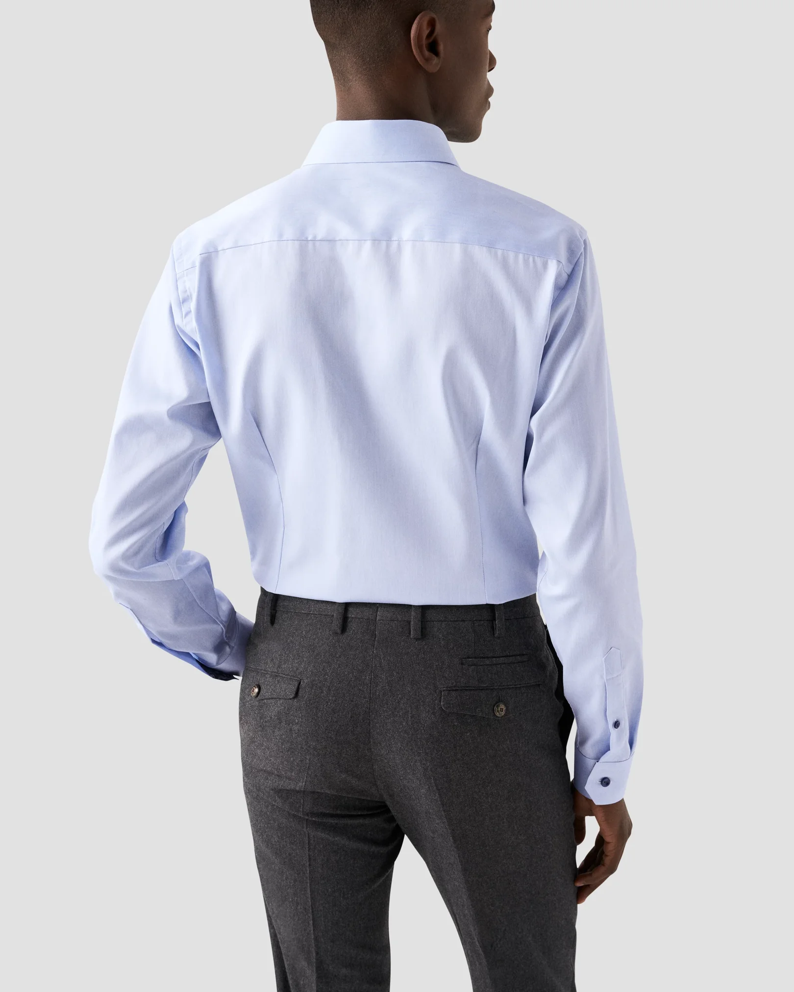 Eton - light blue signature twill navy buttons