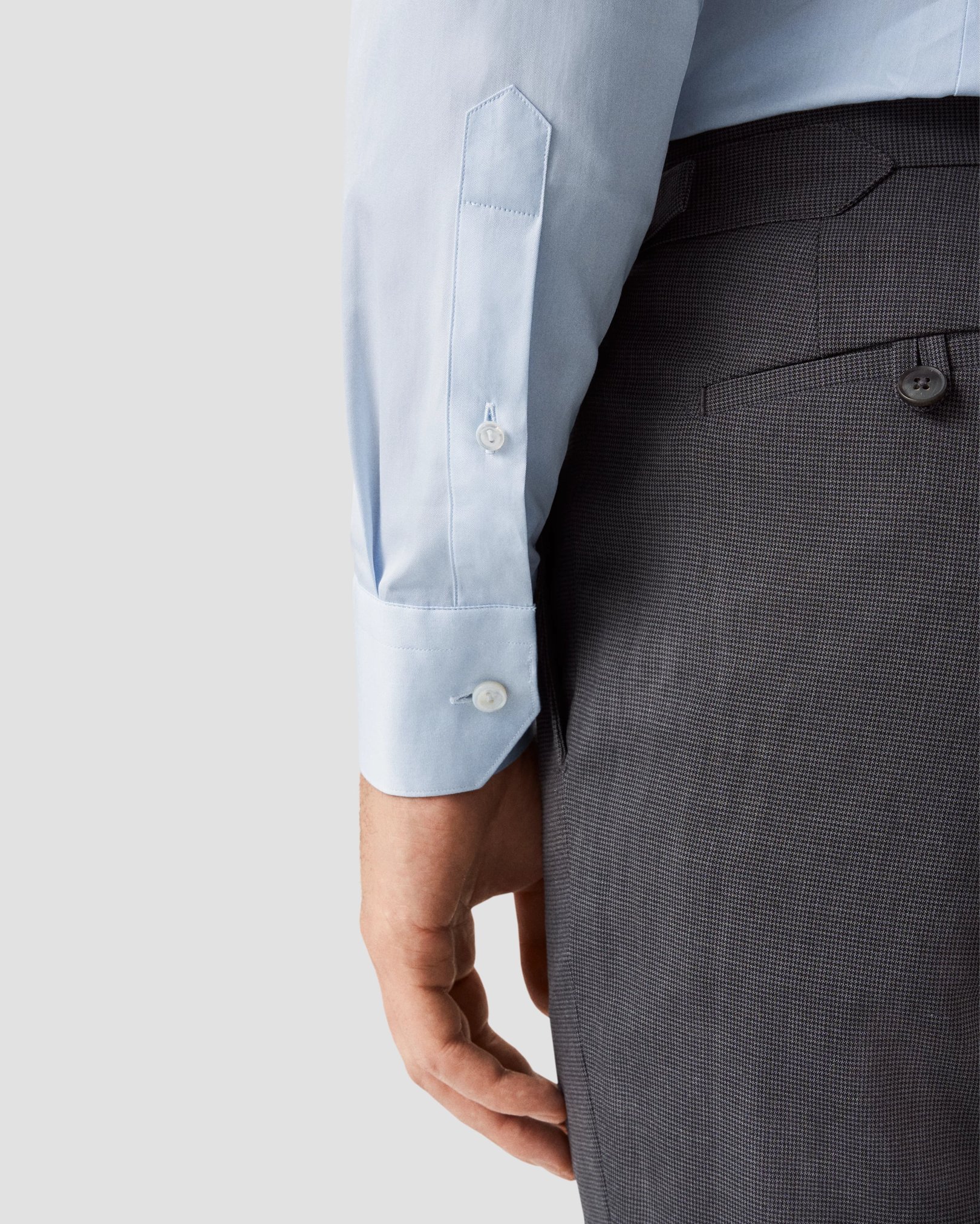 Eton - light blue twill elevated