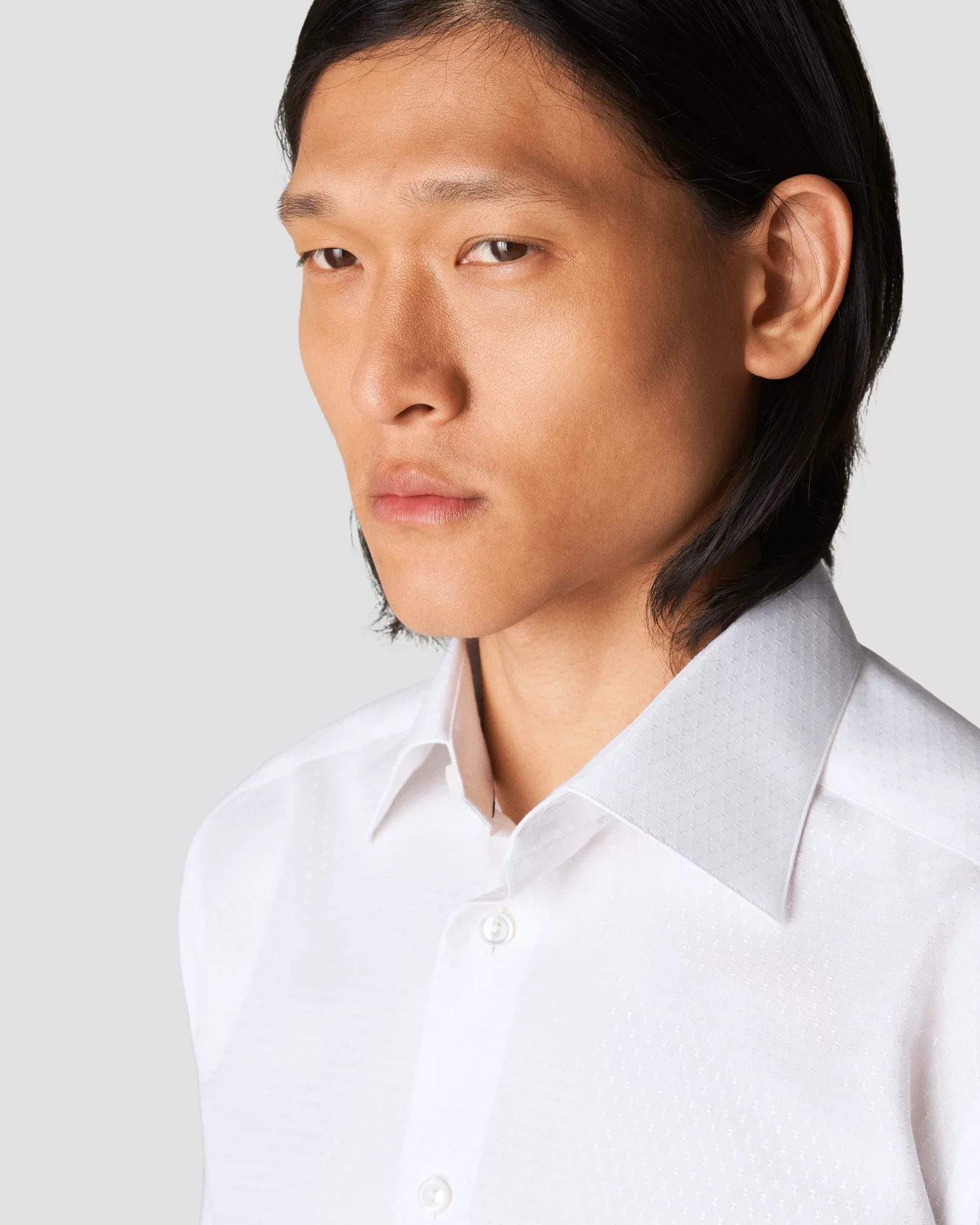 Eton - white jacquard moderate