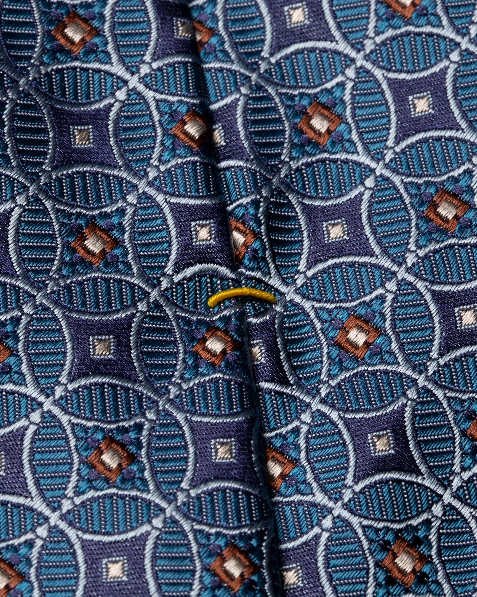 Eton - dark blue vibriant color