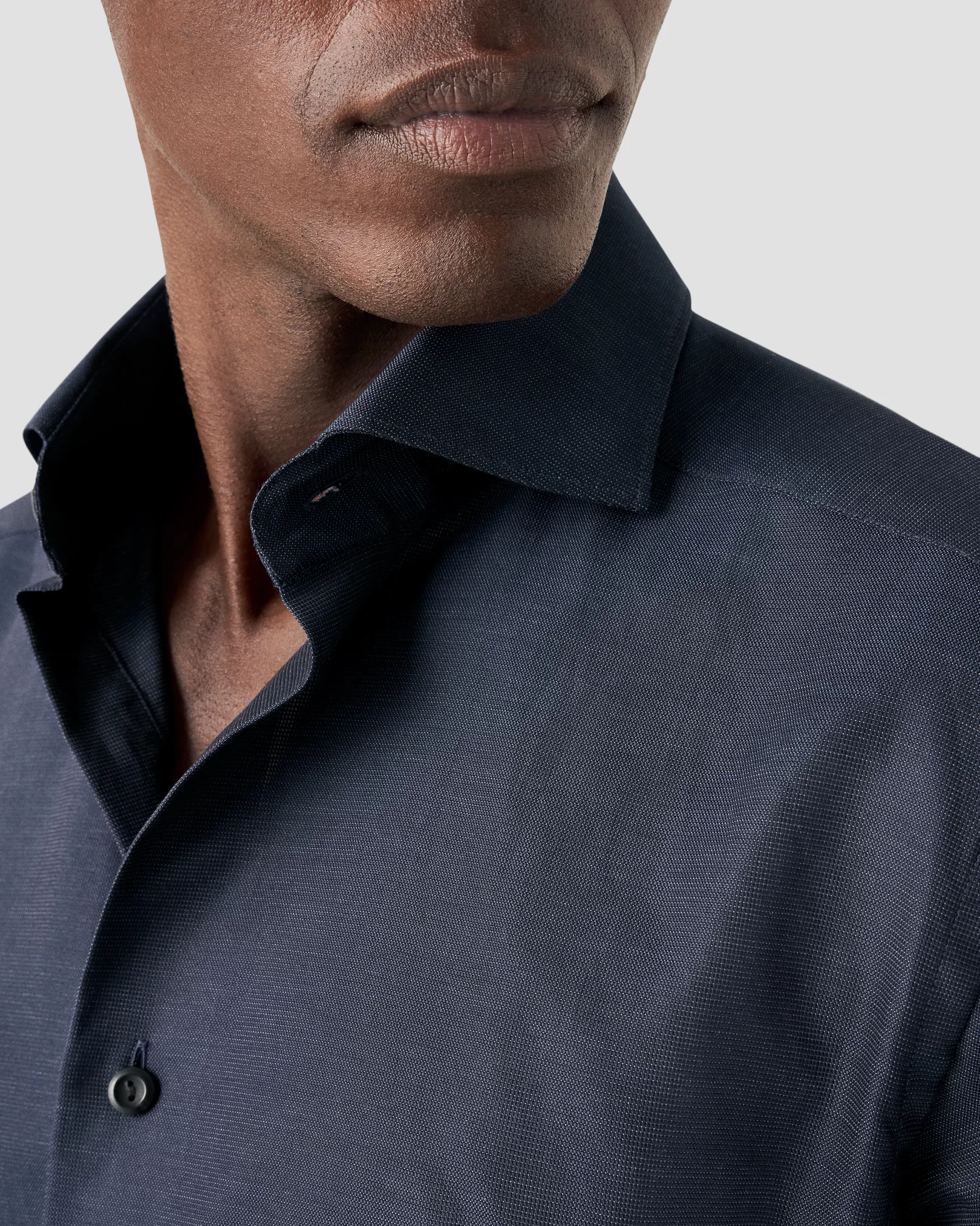 Eton - navy blue wide spread signature twill