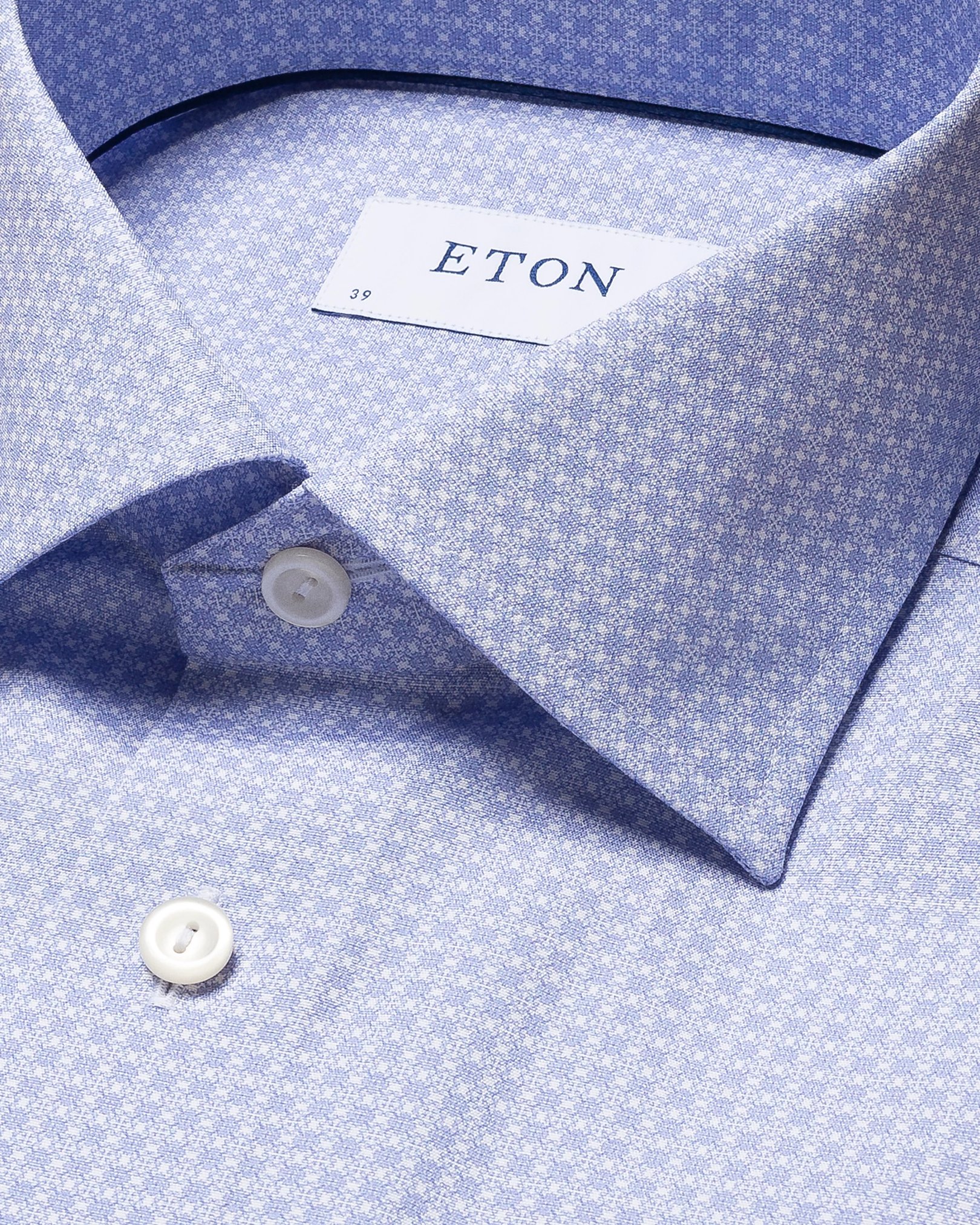 Eton - light blue poplin cut away geometric