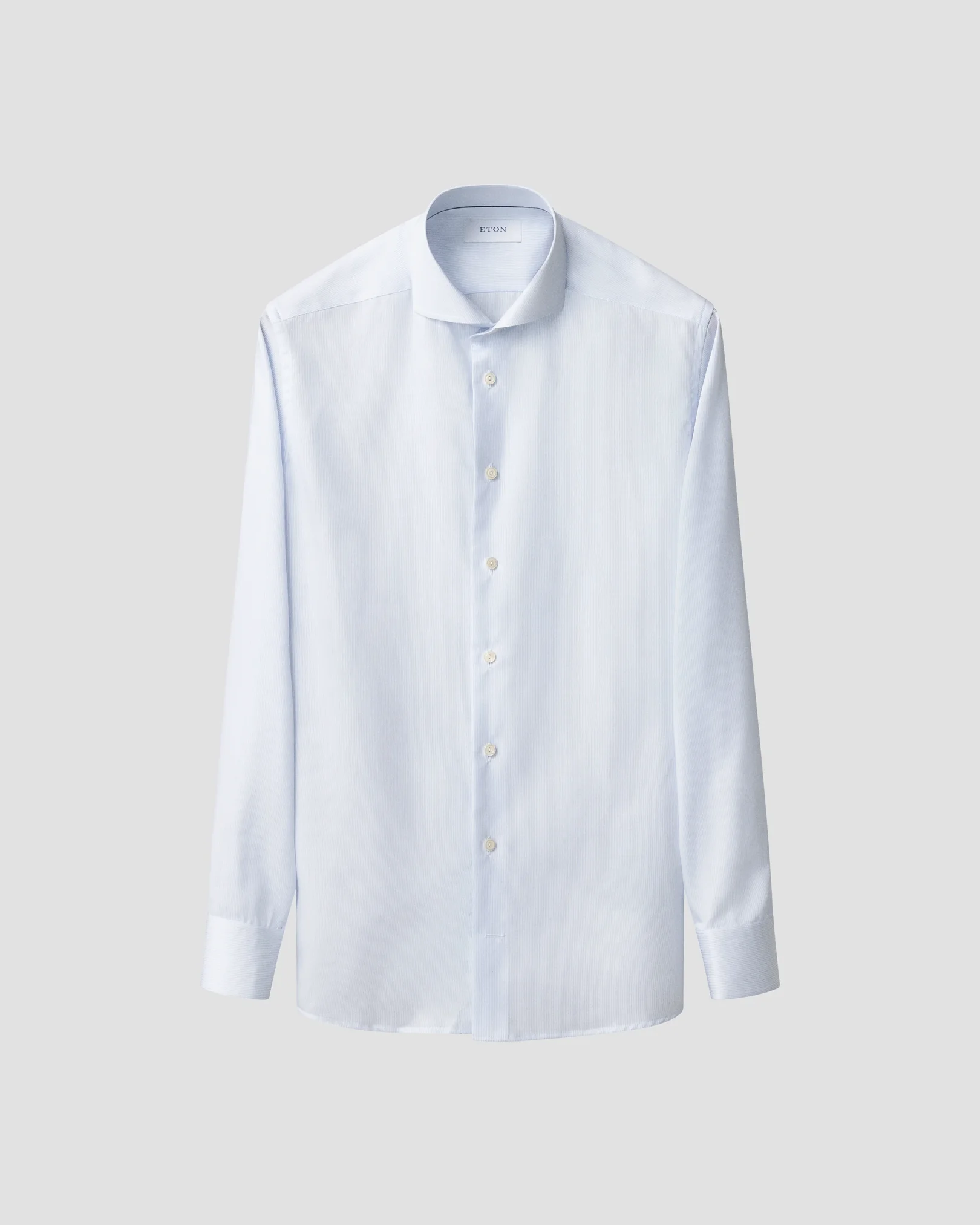 Eton - pin striped twill extreme cut away
