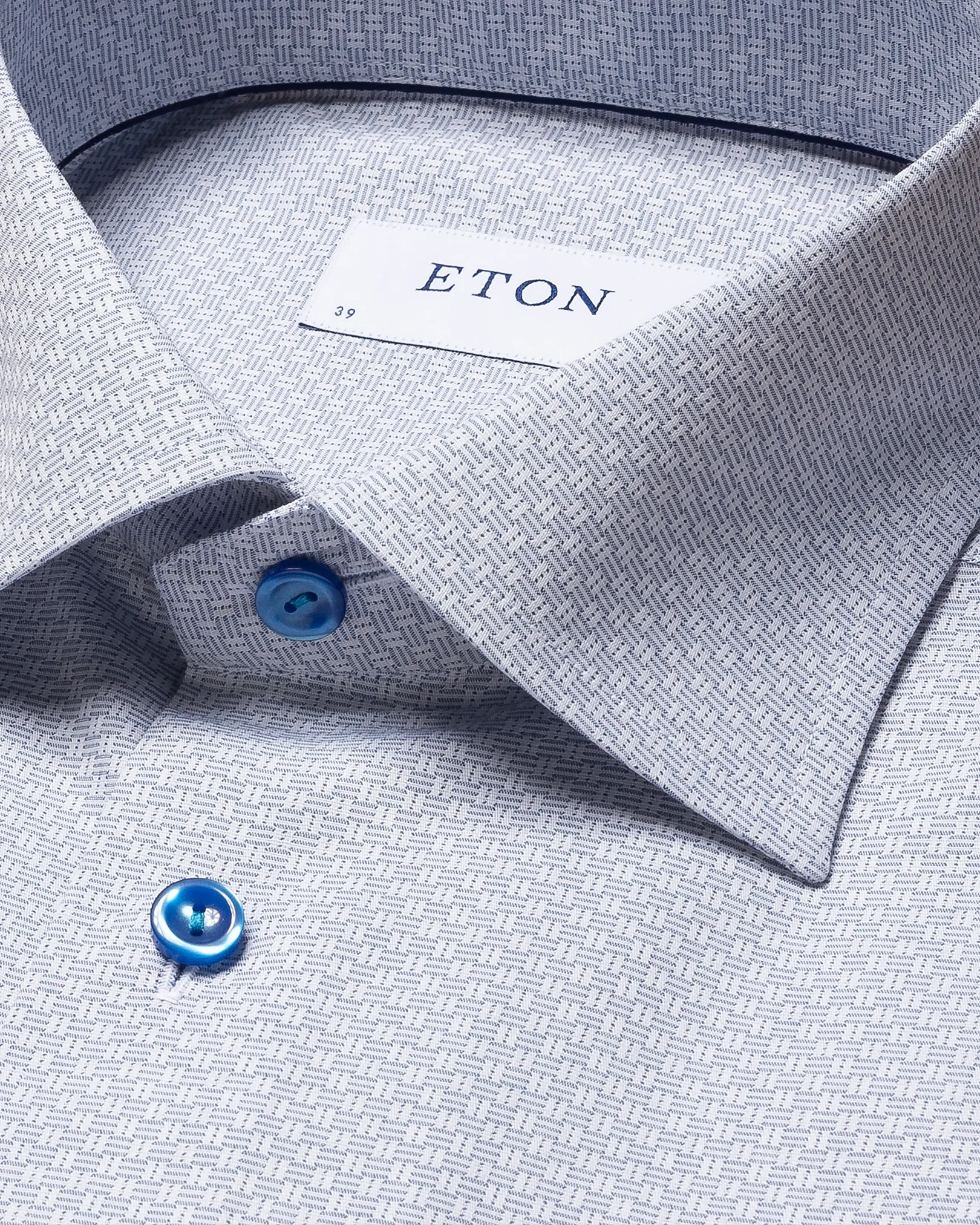 Eton - light blue twill cutaway