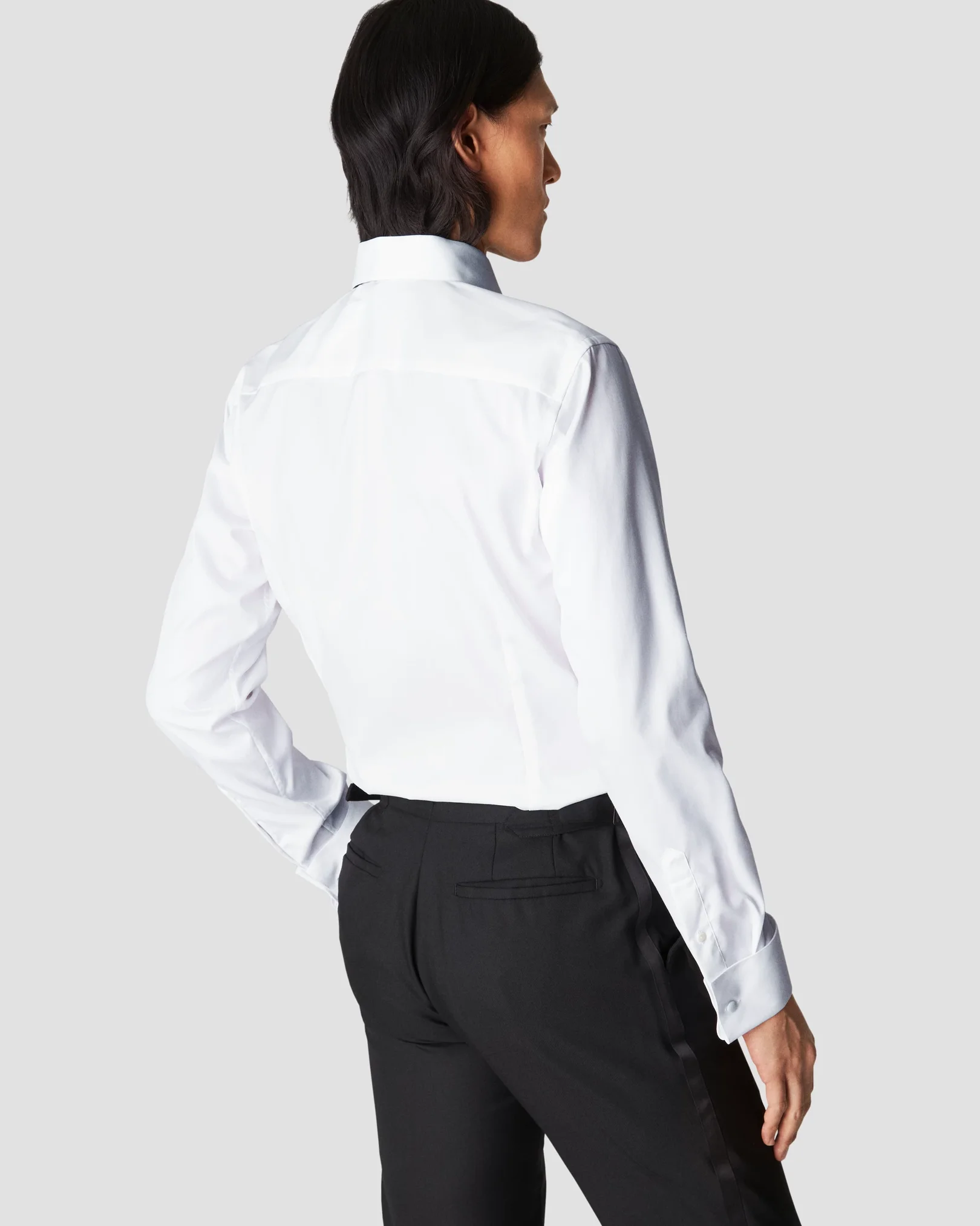 Eton - white moderatecut