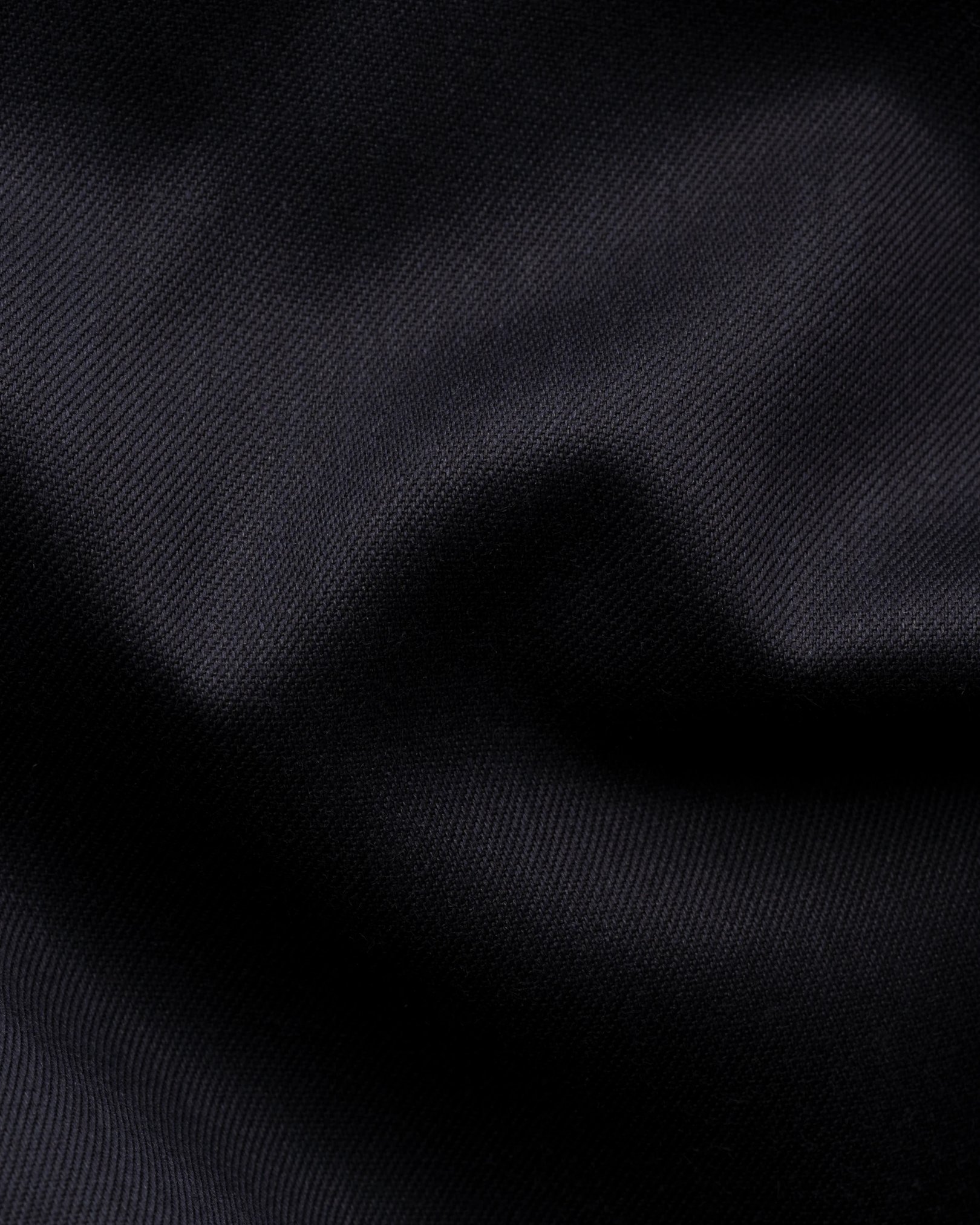 Eton - wide spread navy blue signature twill