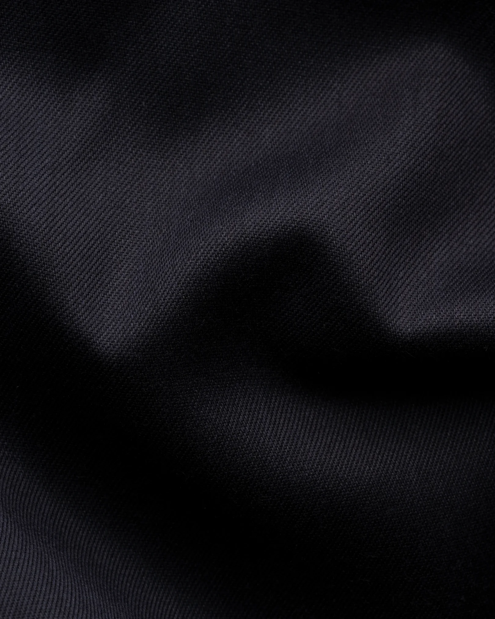 Eton - wide spread navy blue signature twill