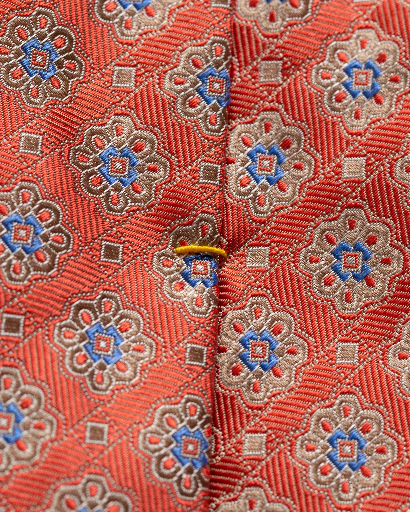 Eton - orange medallion square tie