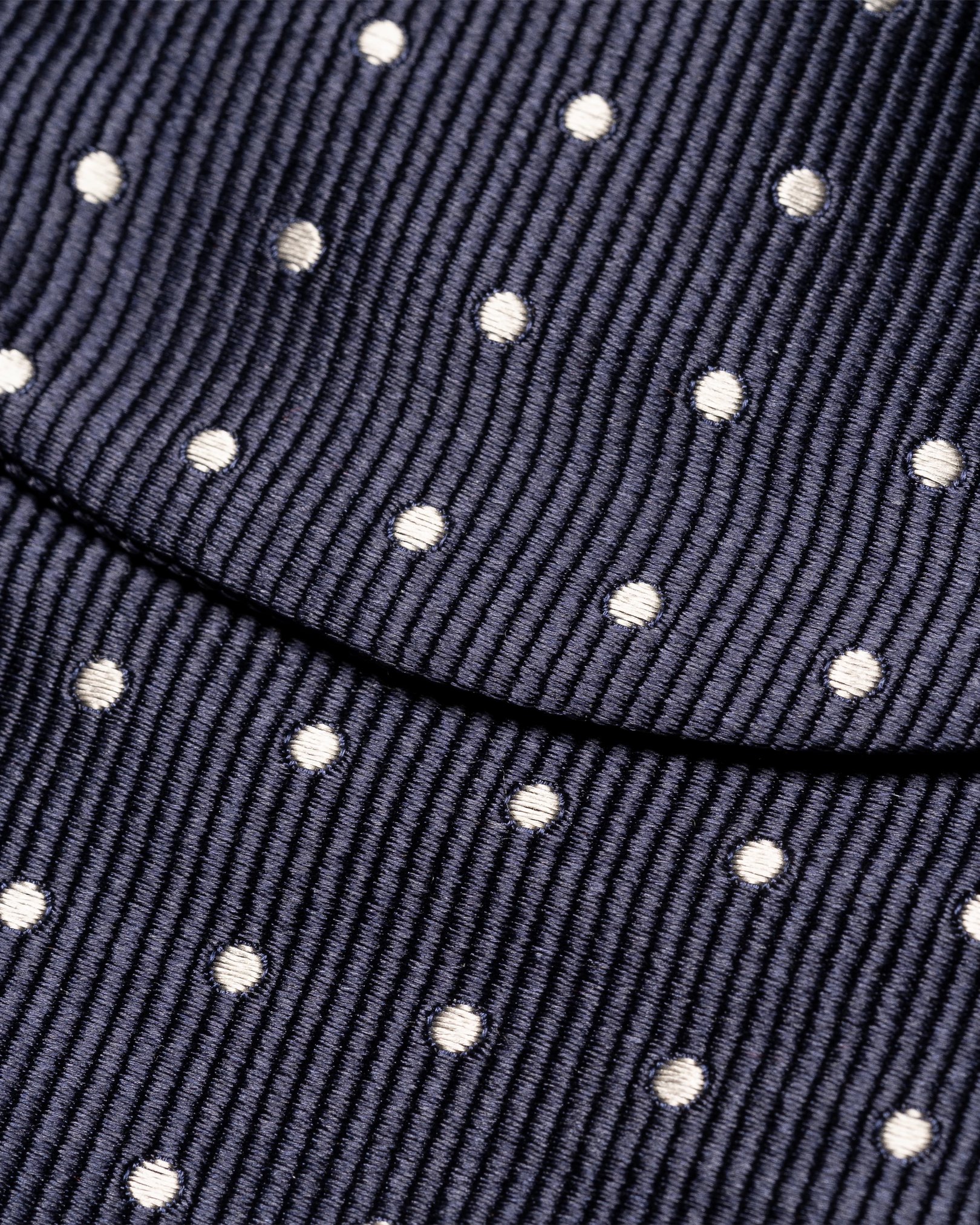Eton - polka dot pocket sqaure