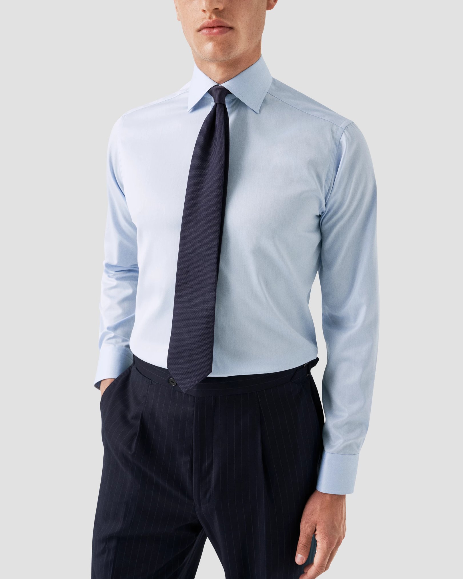 Eton - light blue signature twill contrast details