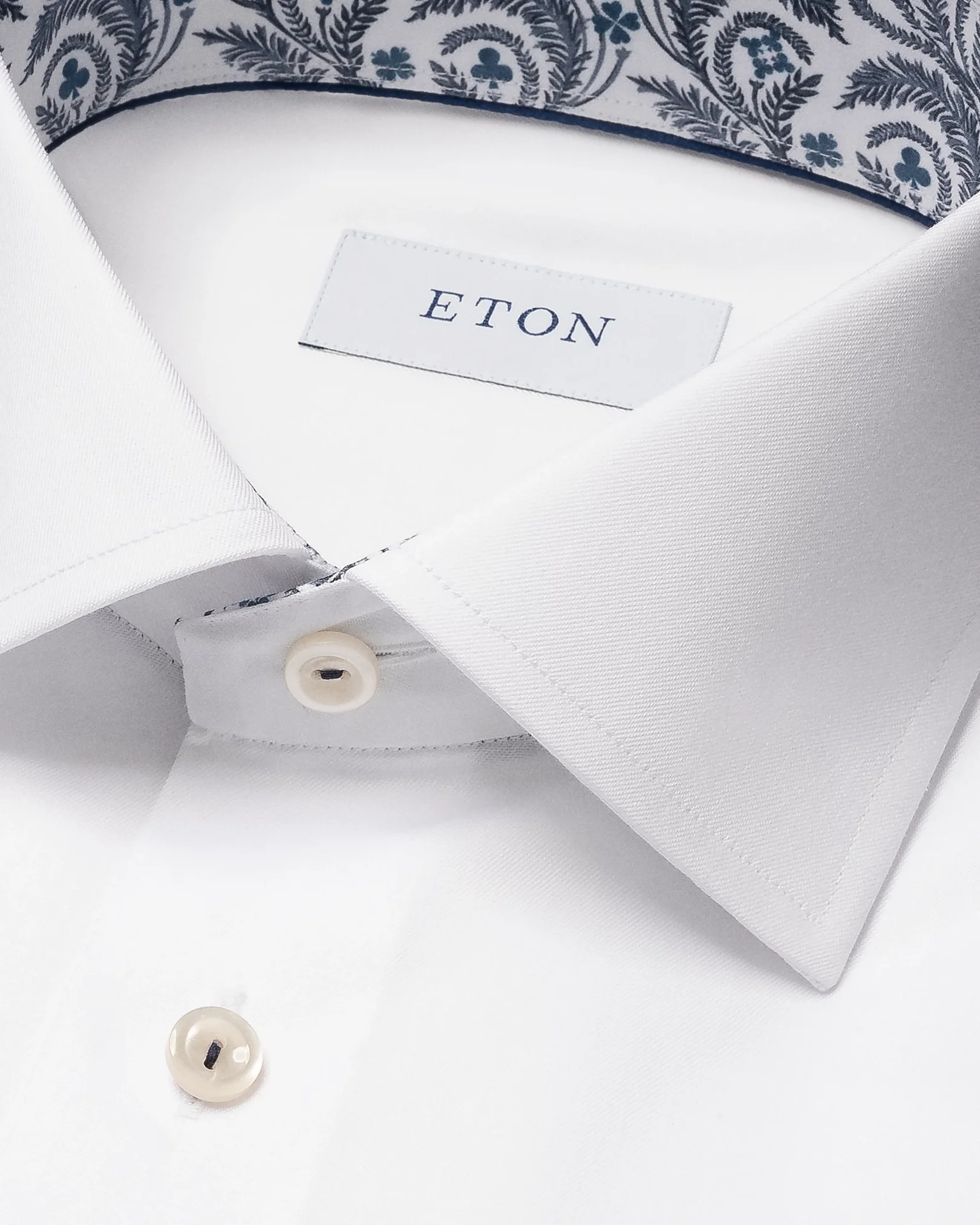 Eton - signature twill special details