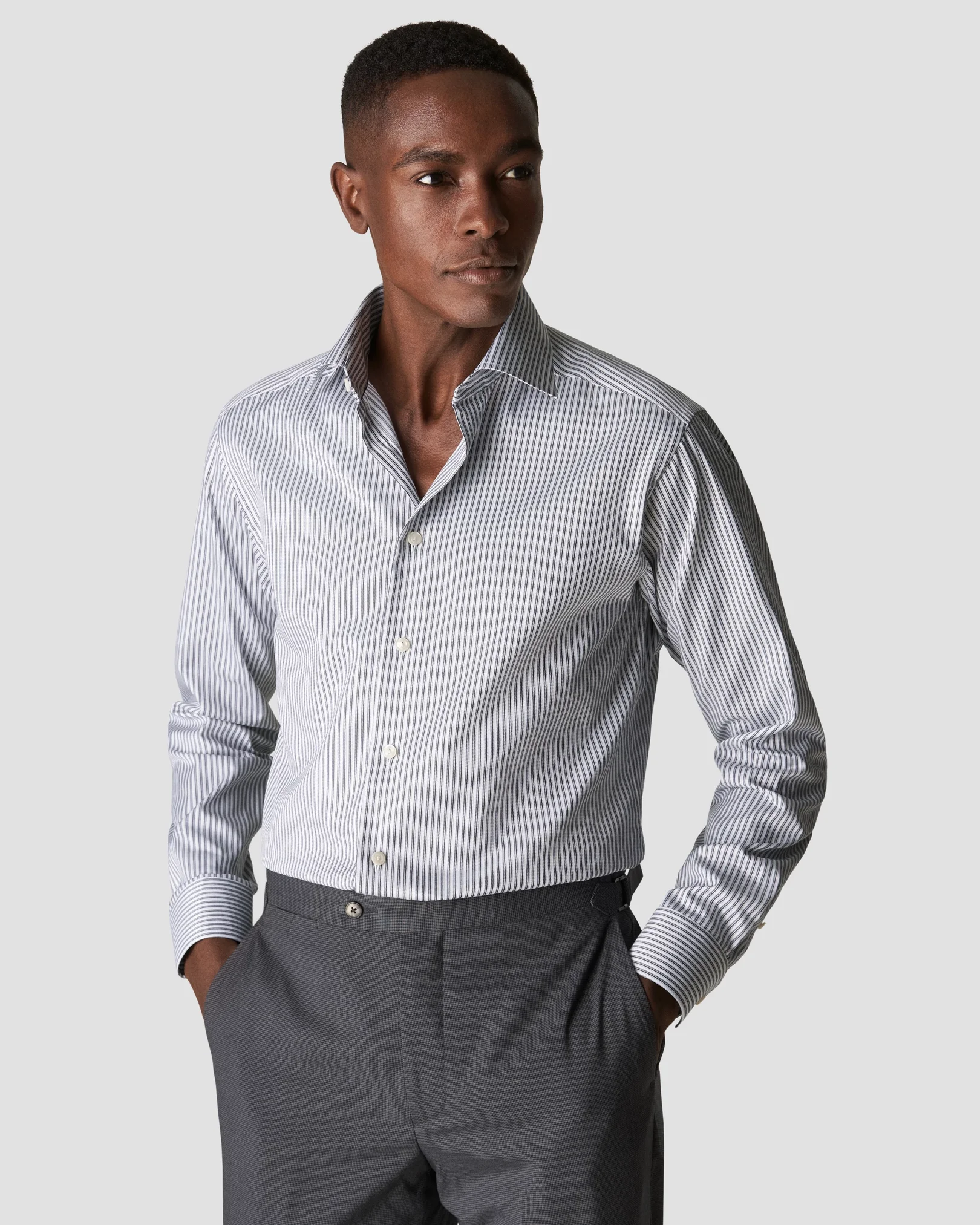 Eton - striped dark blue signature twill