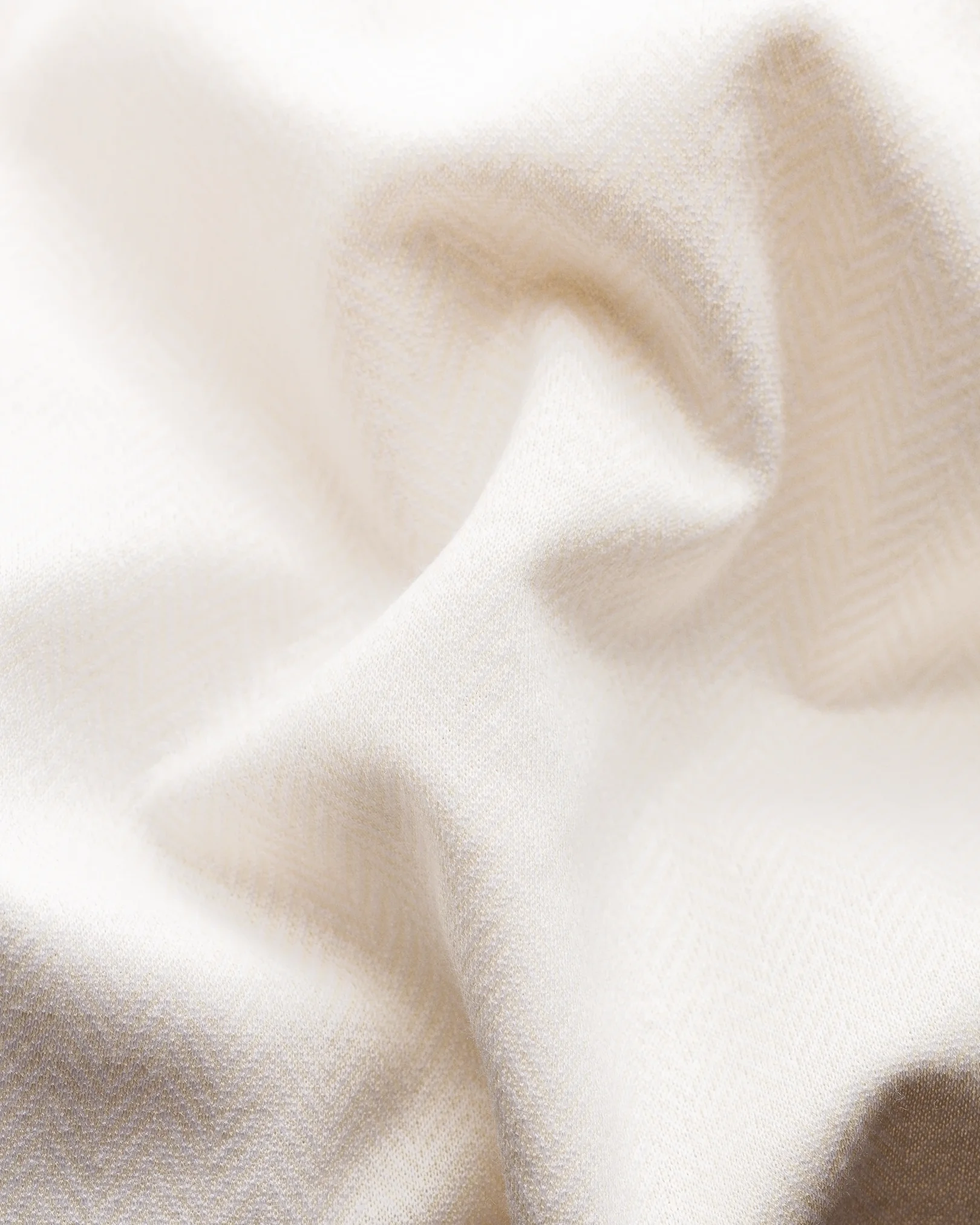 Eton - white jacquard widespread