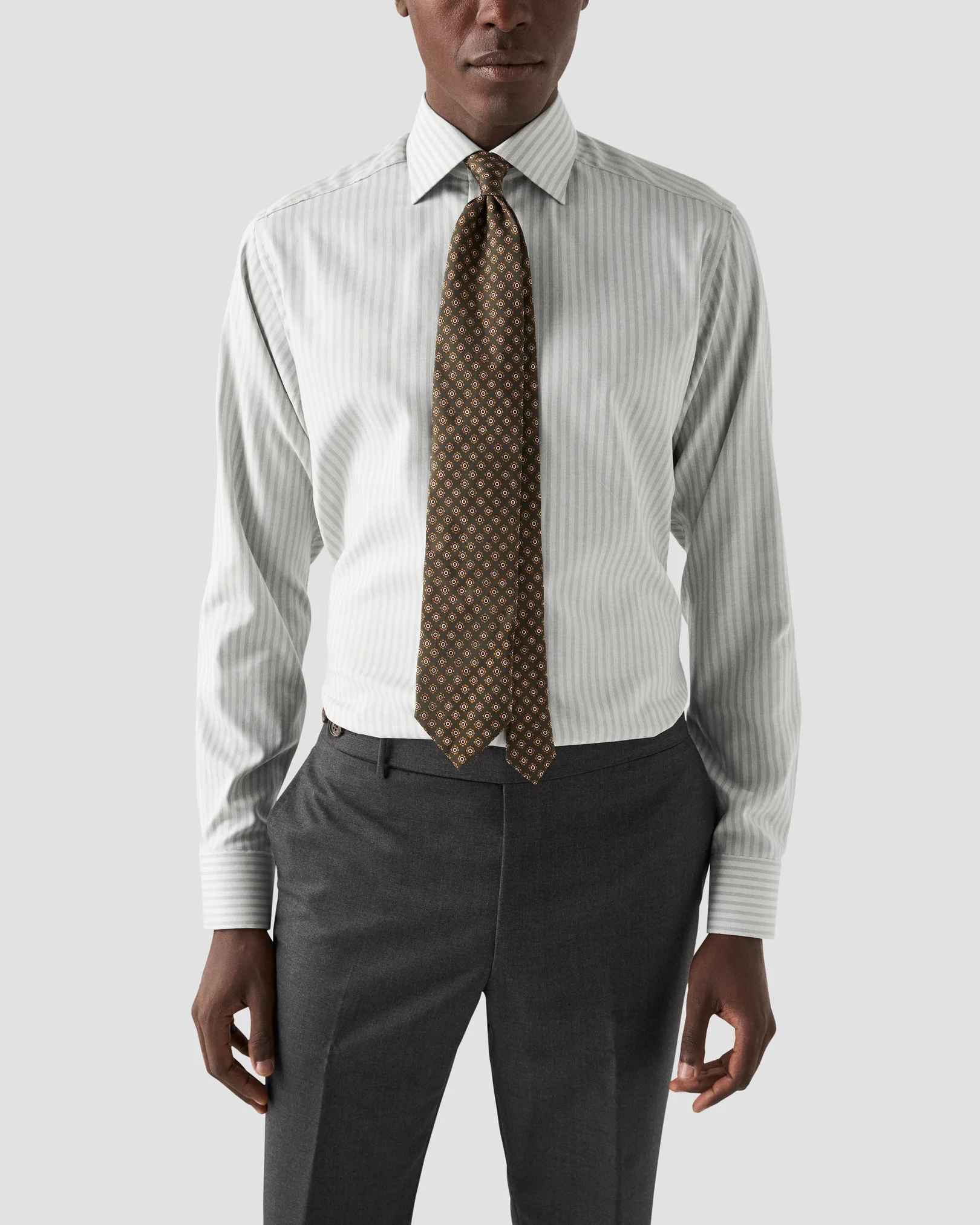 Eton - fine light green oxford