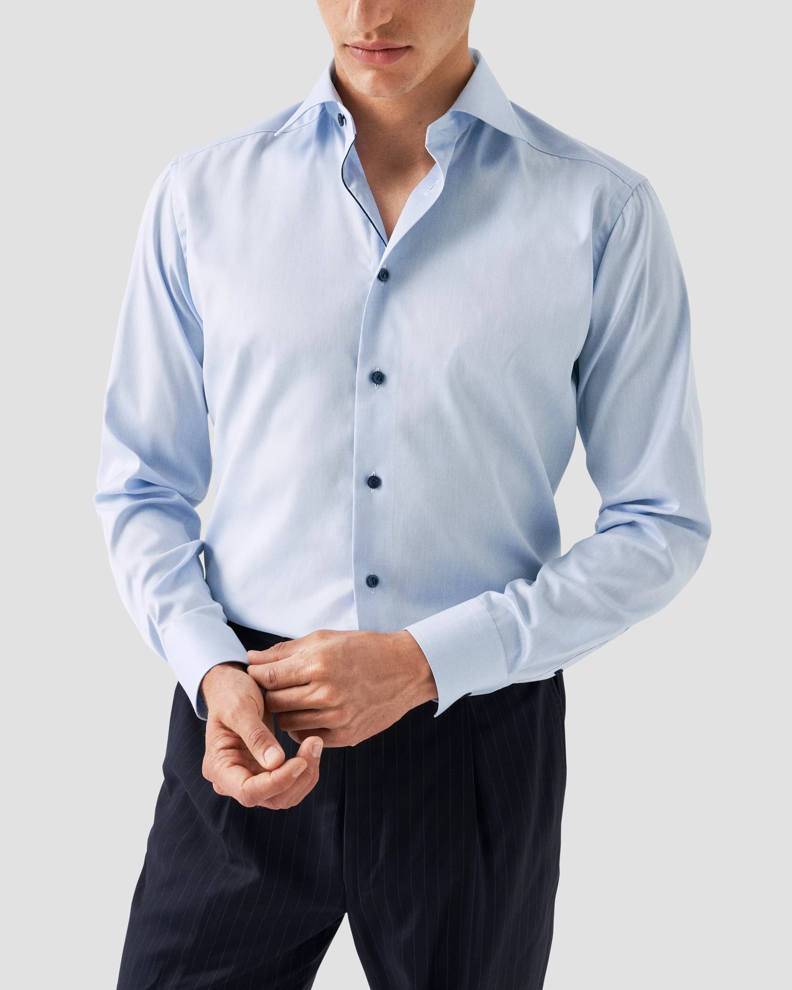 Eton - light blue signature twill contrast details