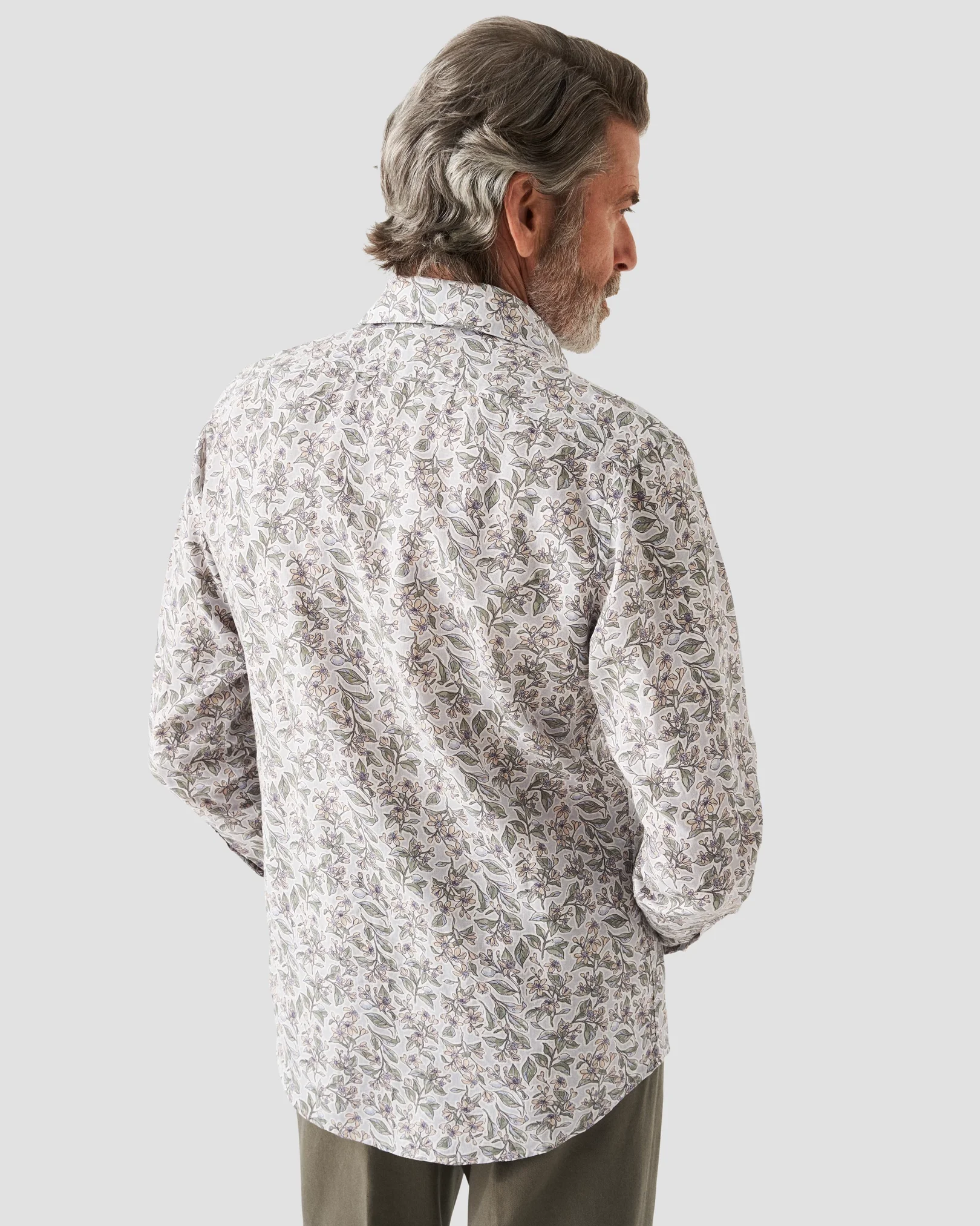 Eton - light blue linen wide spread zagara print