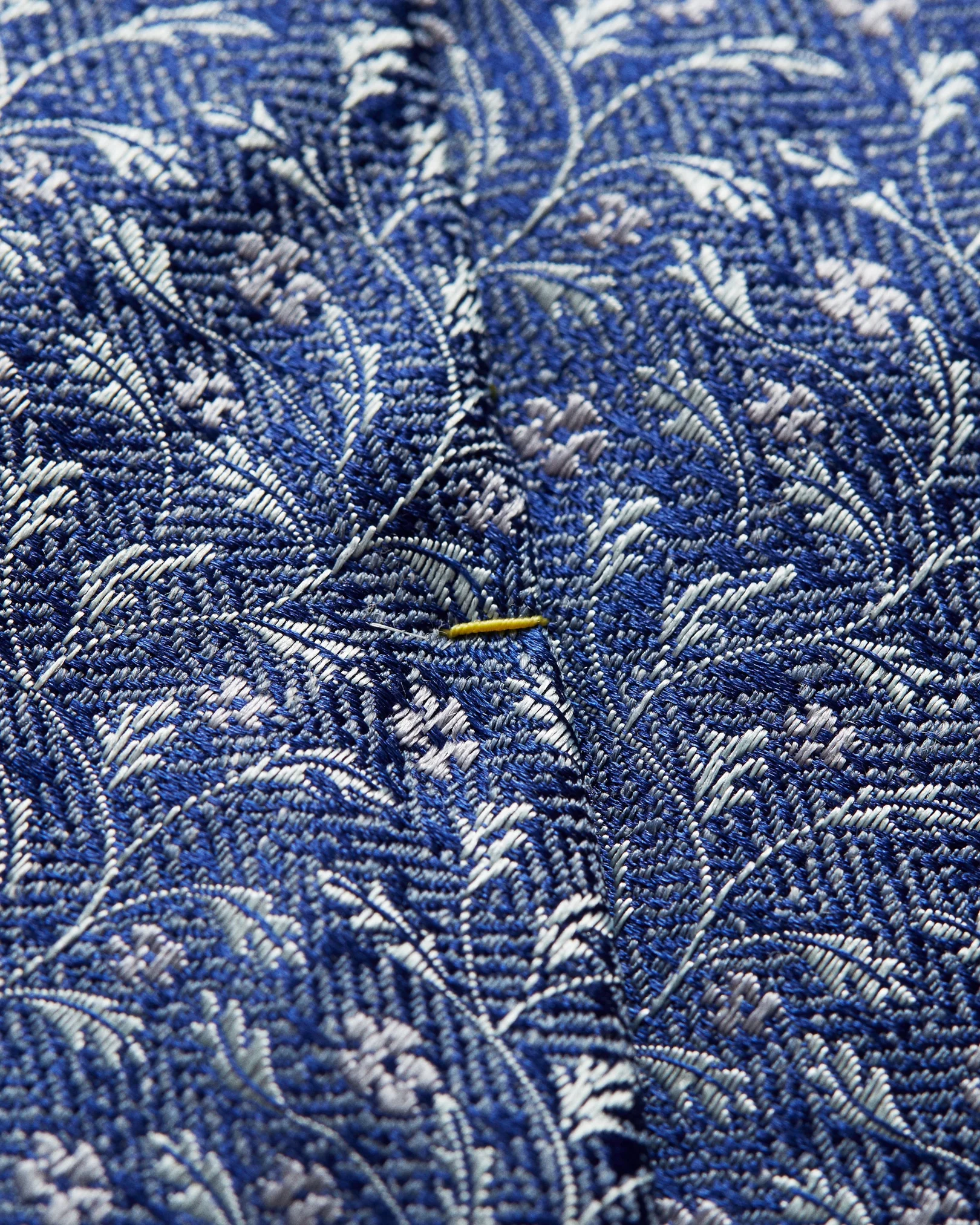 Eton - blue flower tie